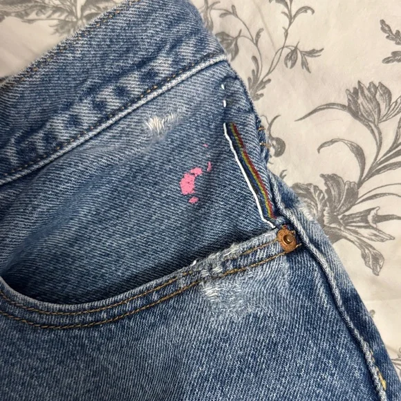 Levi's Classic Blue Jean Shorts - Picture 2 of 6